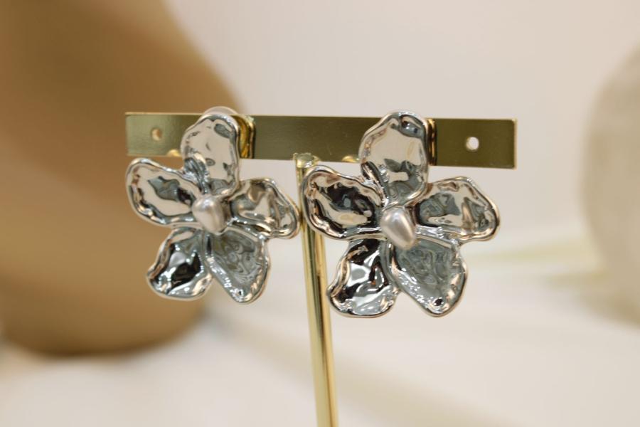 Arete chunky flor