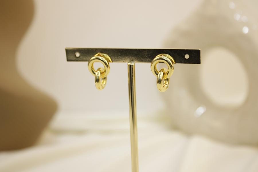Arete nudo pequeño