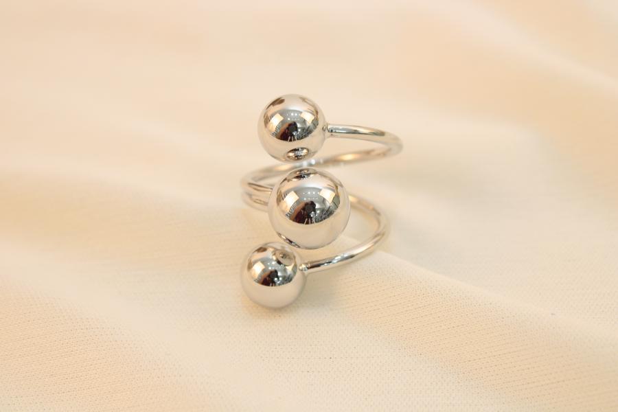 Anillo Chunky De Tres Perlas