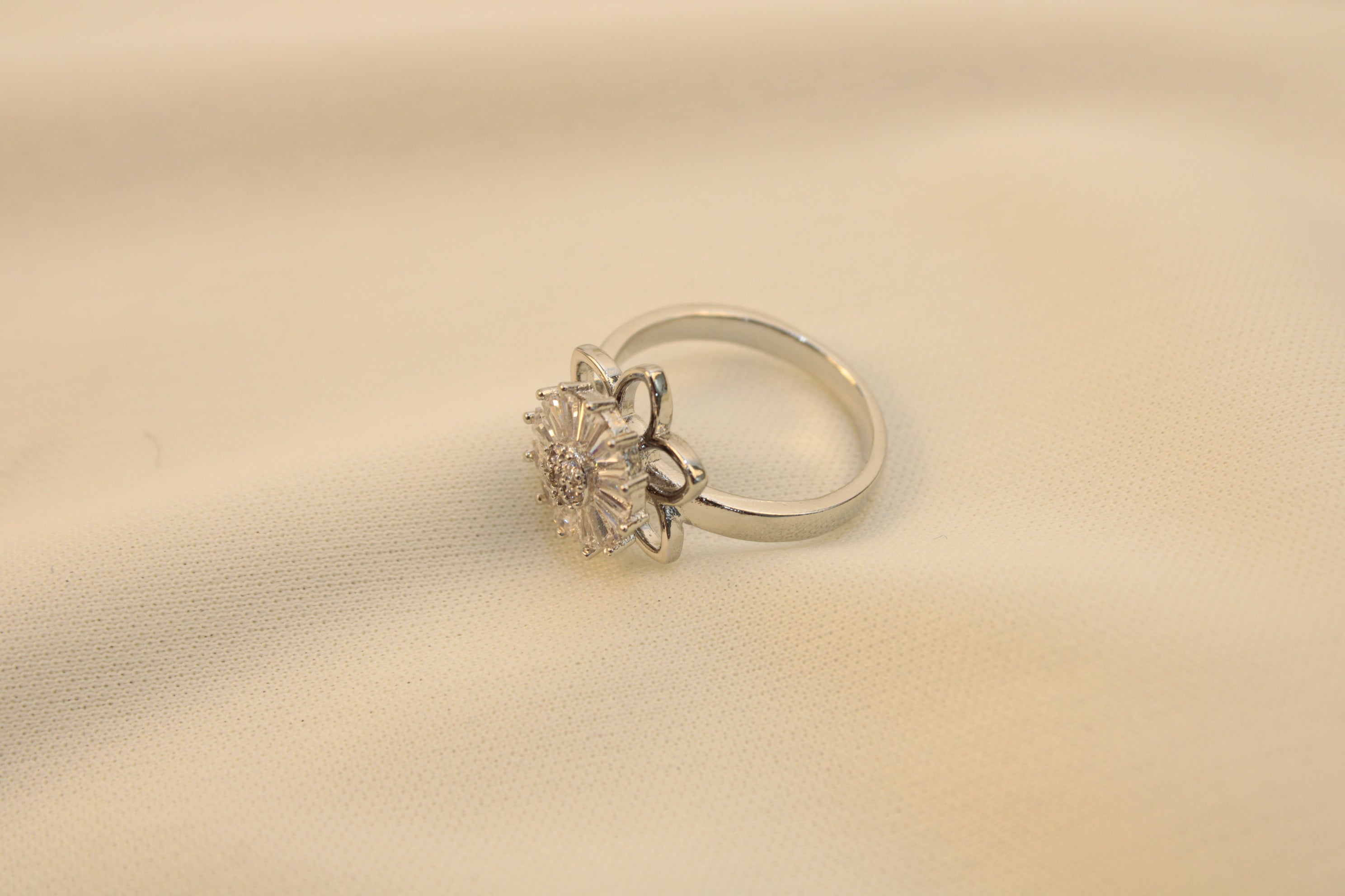 Anillo Antiestrés Flor Brillante