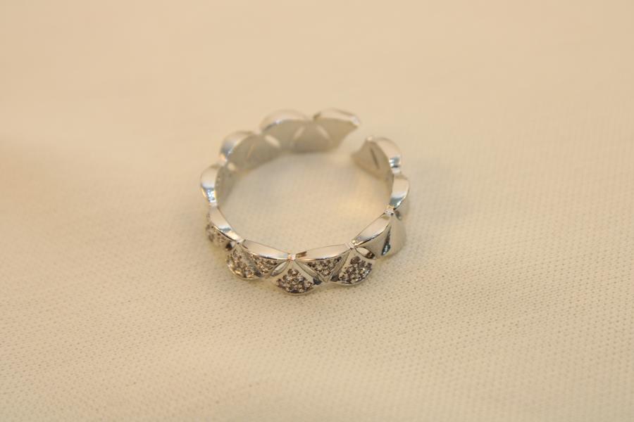 Anillo Chunky Triángulos Brillantes