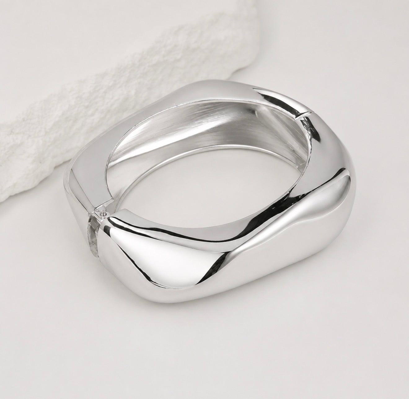 Brazalete Chunky Con Relieve
