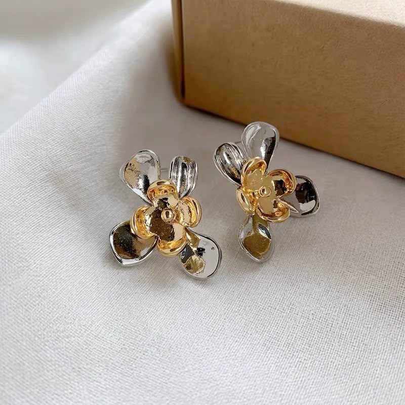 Arete De Flor Doble Combinado