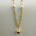 Cadena perla blanca y dije dorado