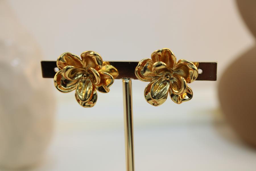 Arete De Flor Dorado