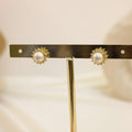 Arete circular con perla
