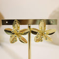 Arete De Flor Con Perlas Doradas