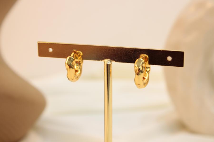 Arete pequeño con relieve