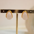 Arete acrilico con borde dorado