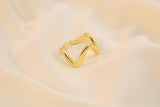 Anillo En Forma De Zigzag En