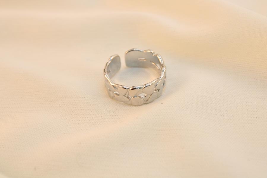 Anillo Chunky Con Relieve