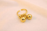 Anillo Chunky Con Cinco Perlas Doradas
