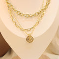 Cadena Triple Con Dije Circular De Zirconias