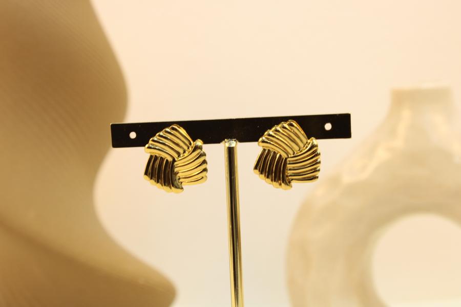 Arete De Acero Relieve