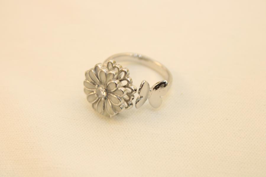 Anillo Antiestrés Flor Y Mariposa