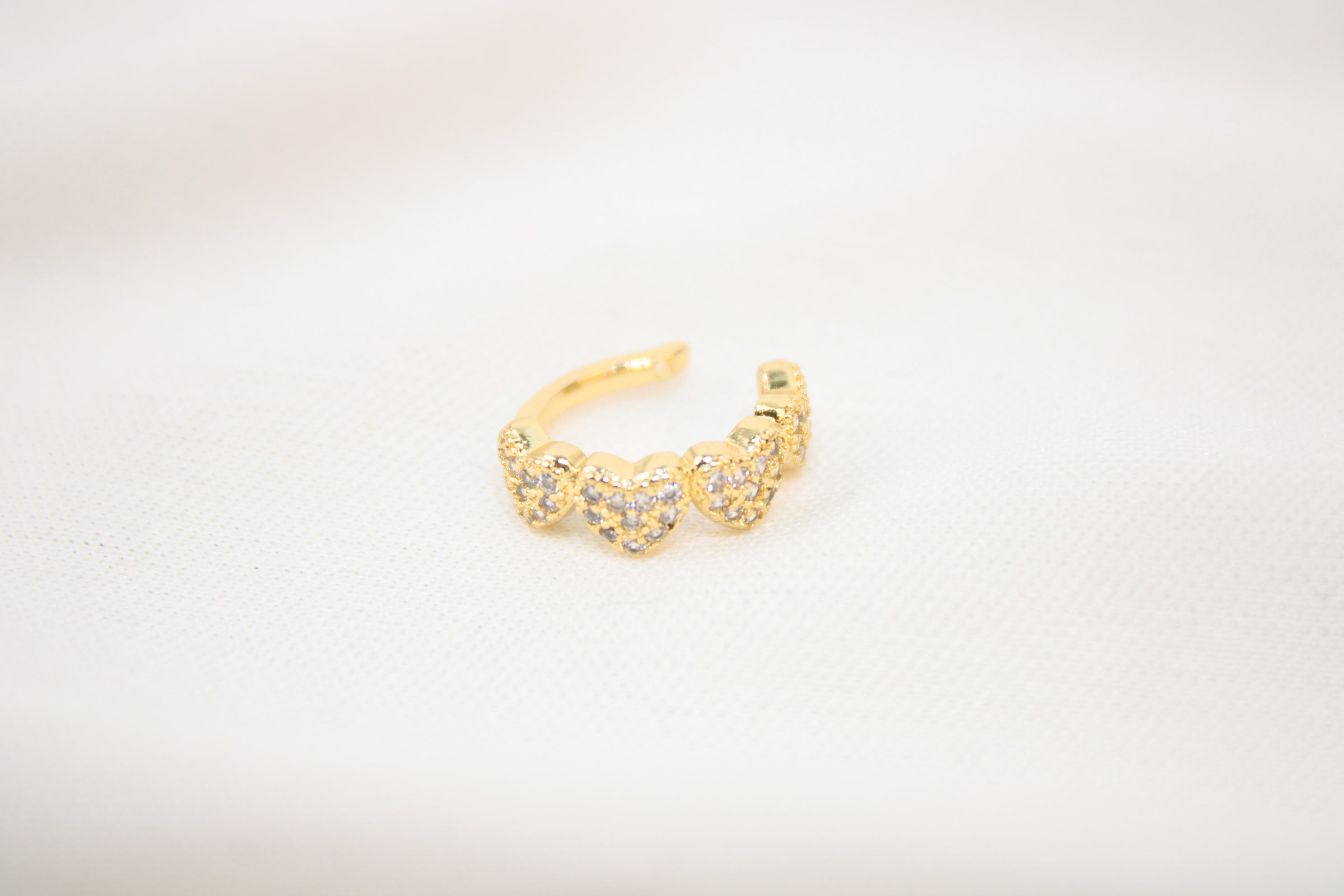 Earcuff Delicado Corazón Brillante