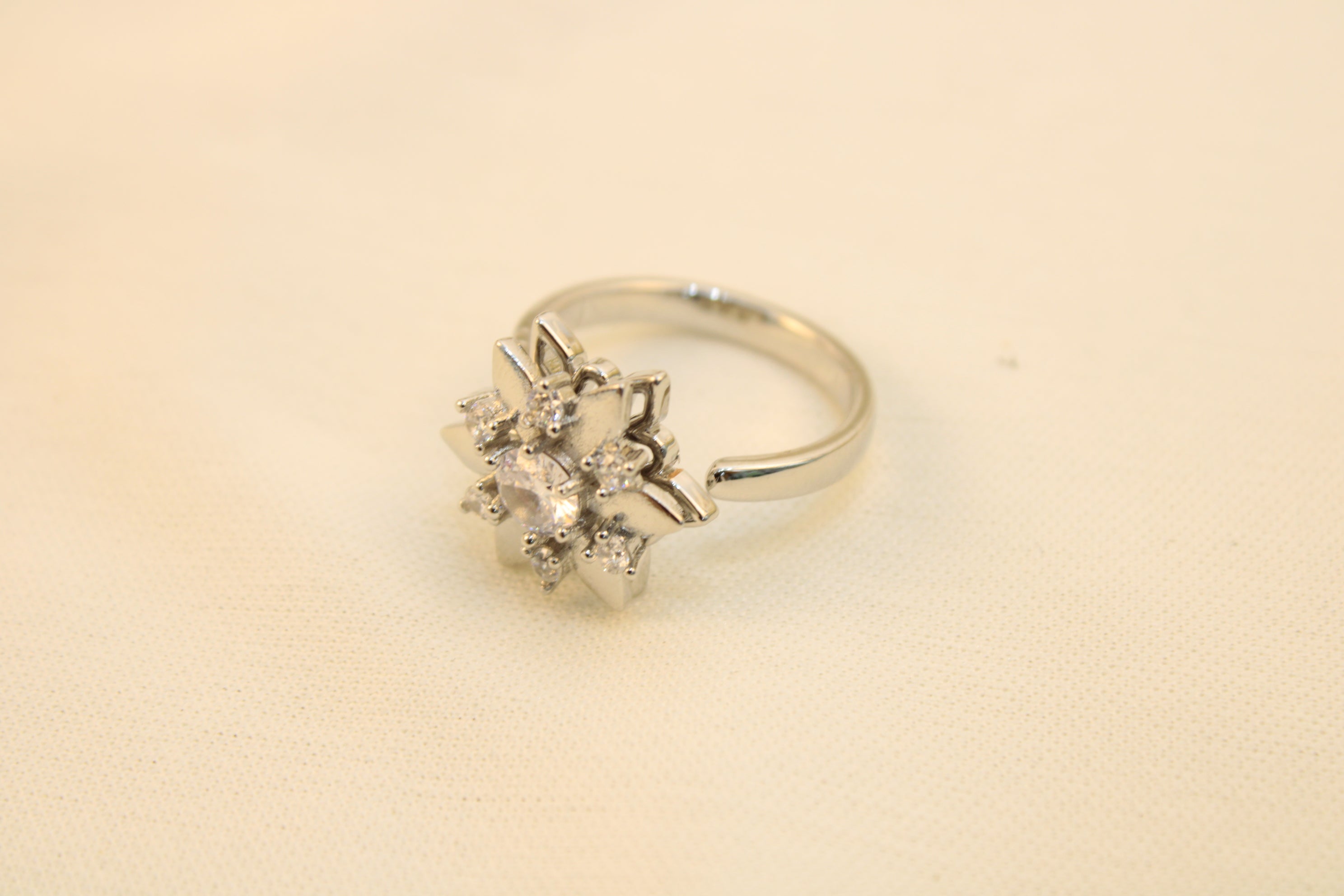 Anillo Antiestrés Flor Estrella