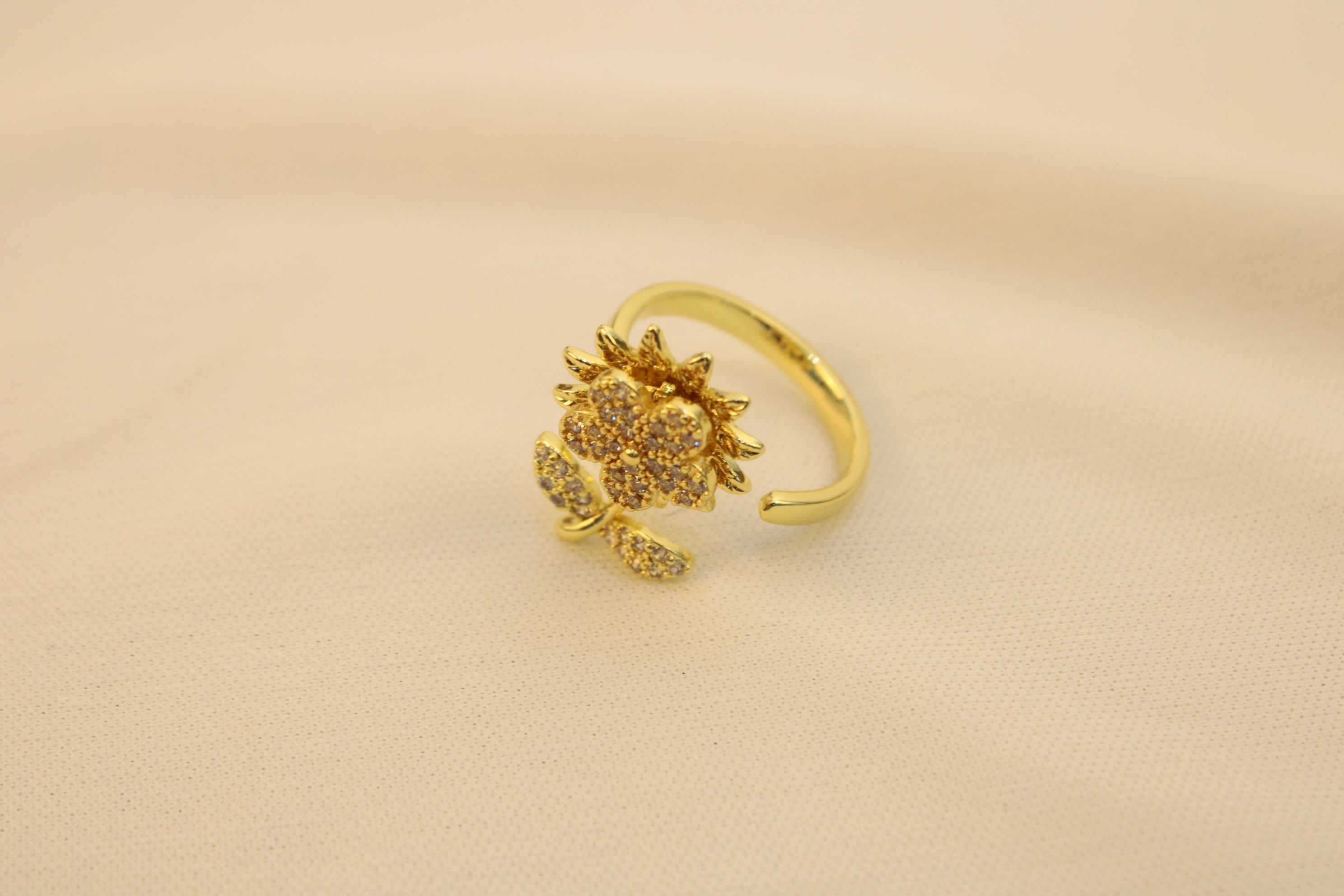 Anillo Antiestrés Flor Brillante Con Tallo