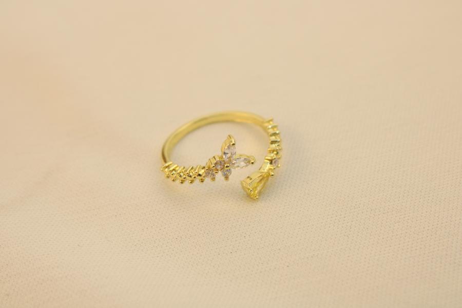 Anillo Cruzado Mariposa
