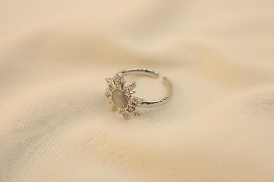 Anillo De Sol Brillante