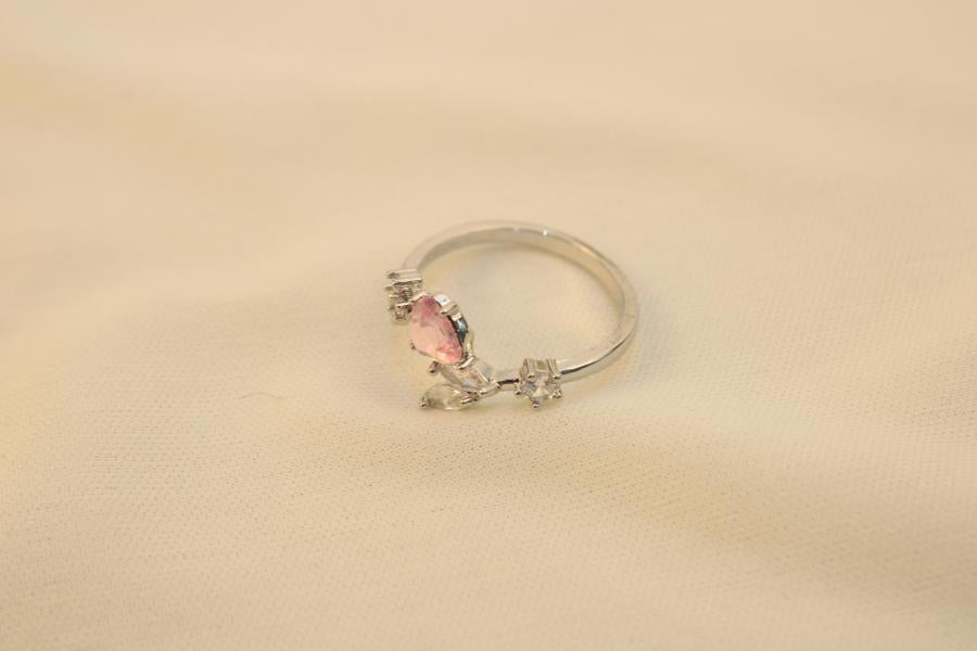 Anillo De Corazón Con Flores