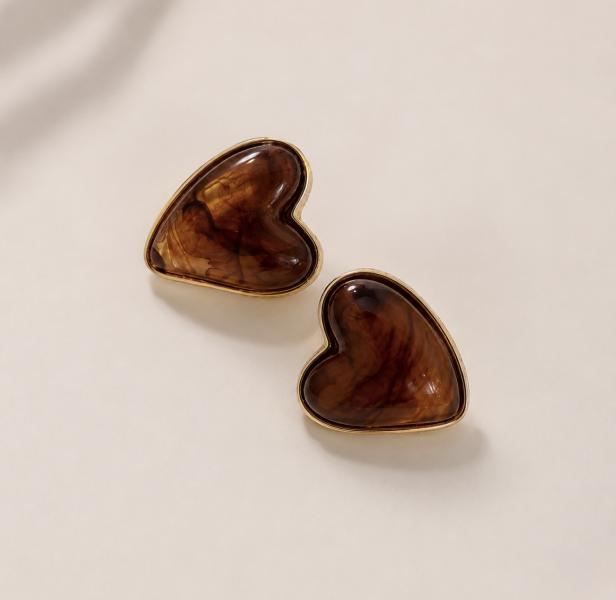 Arete De Corazón Tipo Carey