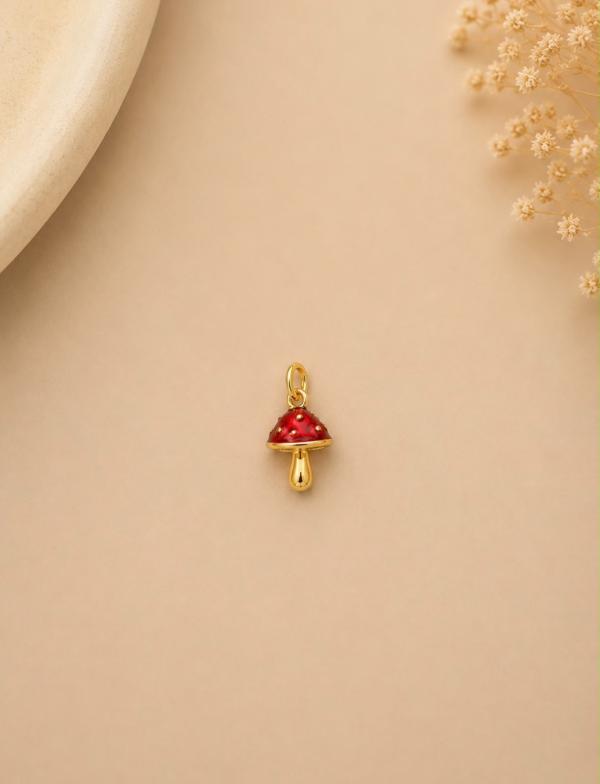 Charm / Dije De Hongo Dorado Con Rojo