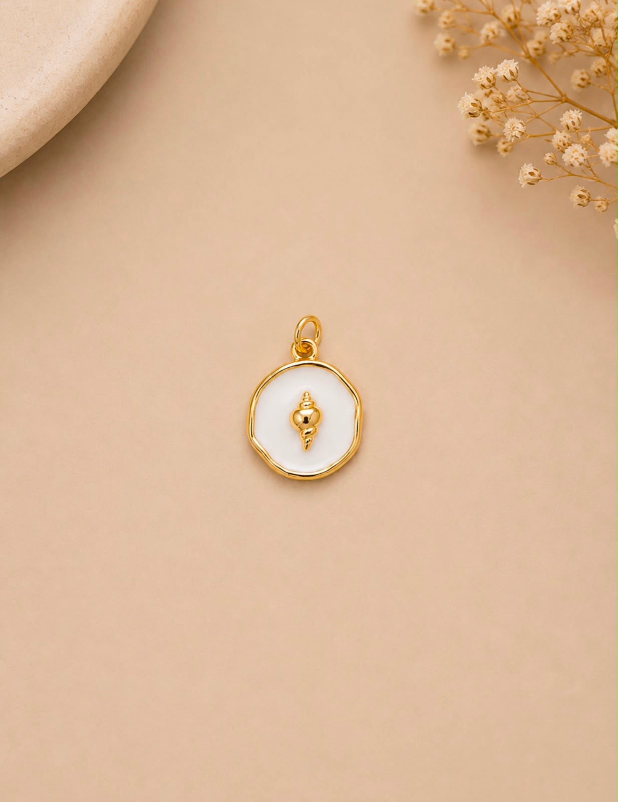 Charm / Dije De Placa Con Fondo Blanco