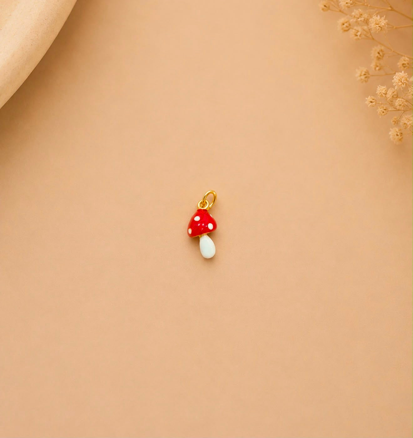 Charm / Dije De Hongo Blanco Con Rojo