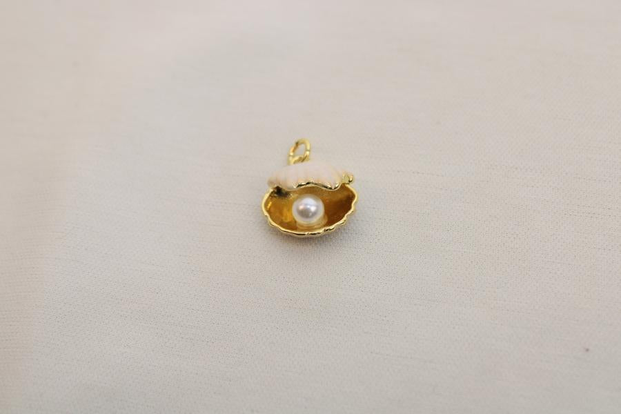 Charm / Dije De Concha Con Perla