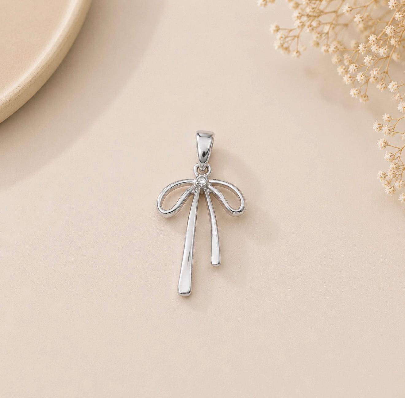 Charm / Dije De Lazo Con Zirconia En El Centro