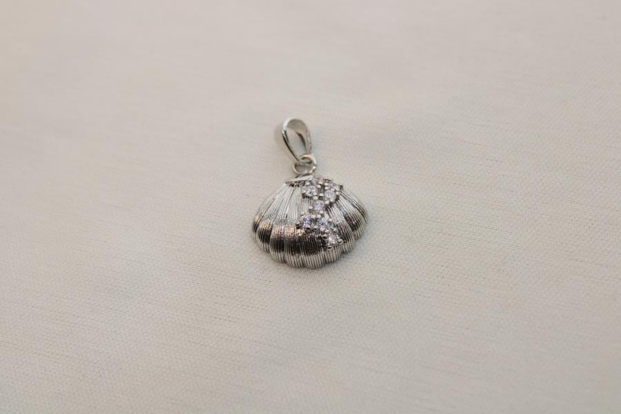 Charm / Dije De Concha Con Brillos