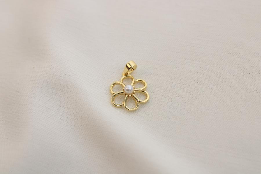 Charm / Dije De Flor Con Perla