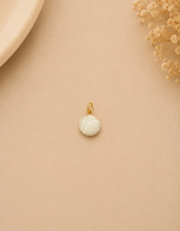 Charm / Dije De Concha Blanca