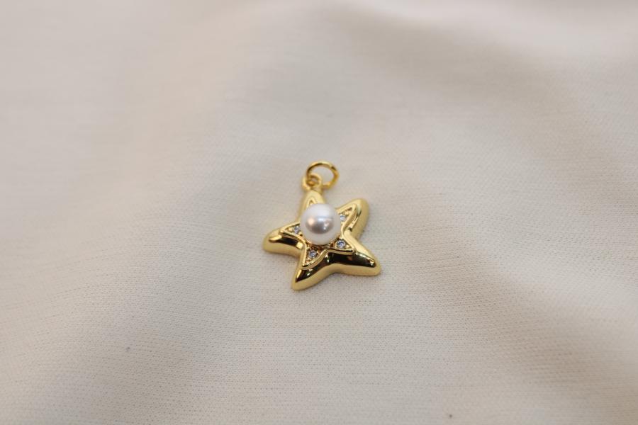 Charm / Dije De Estrella Con Perla En El Centro