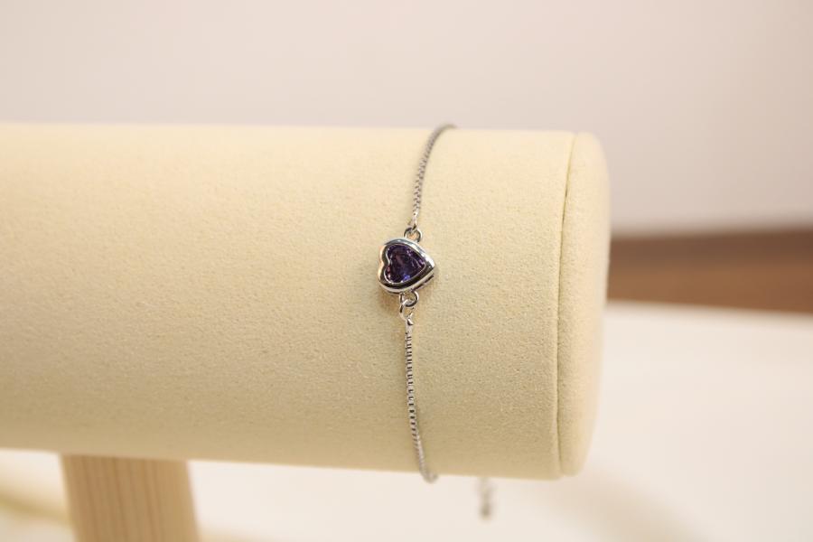 Pulsera Ajustable De Corazón Con Zirconia Morada