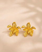 Arete De Flor Texturizado Pequeño