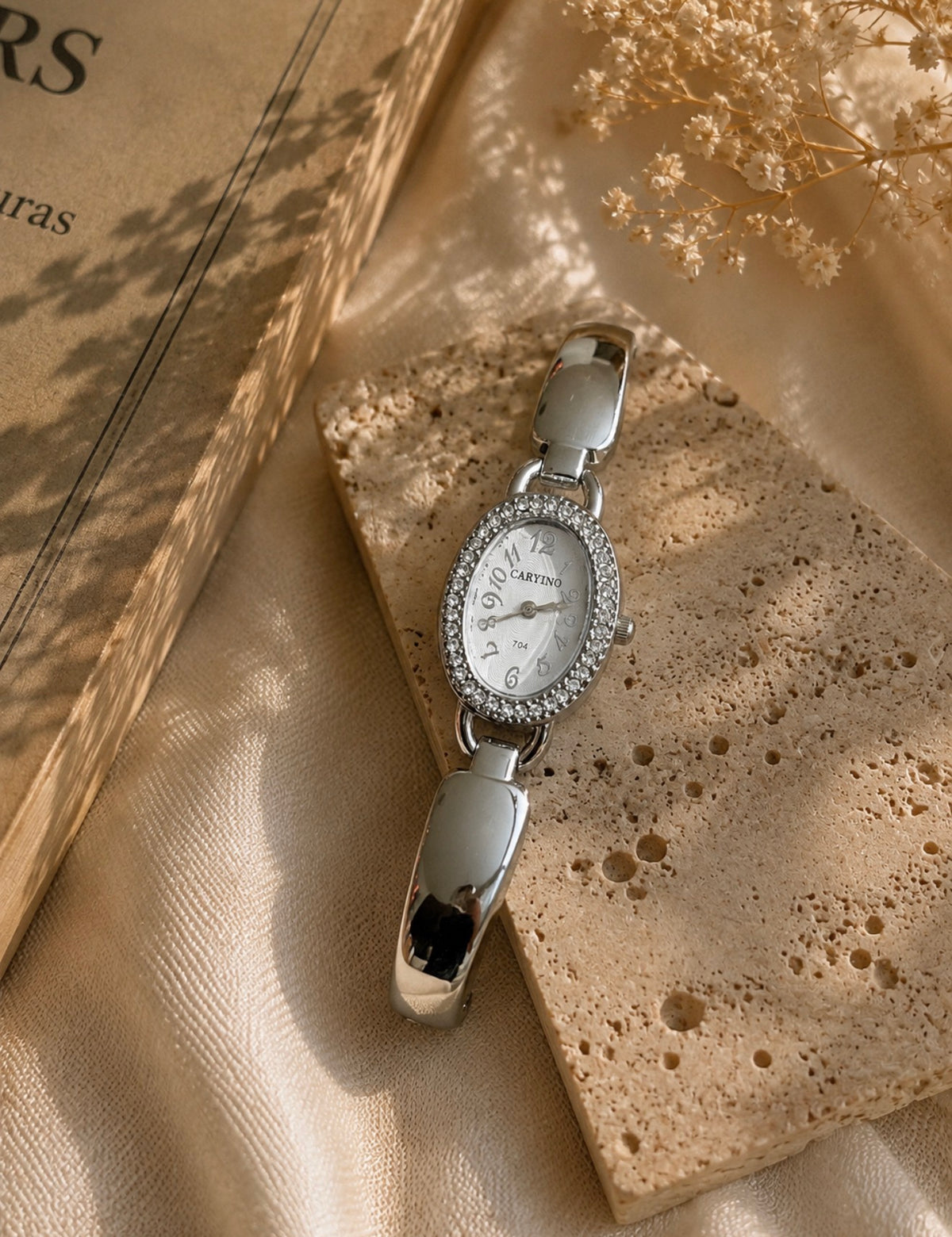 Reloj Vintage Ovalado Brillante