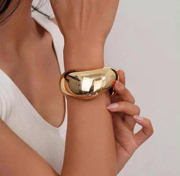 Brazalete Chunky Asimétrico