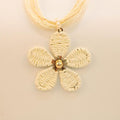 Cadena tejida flor