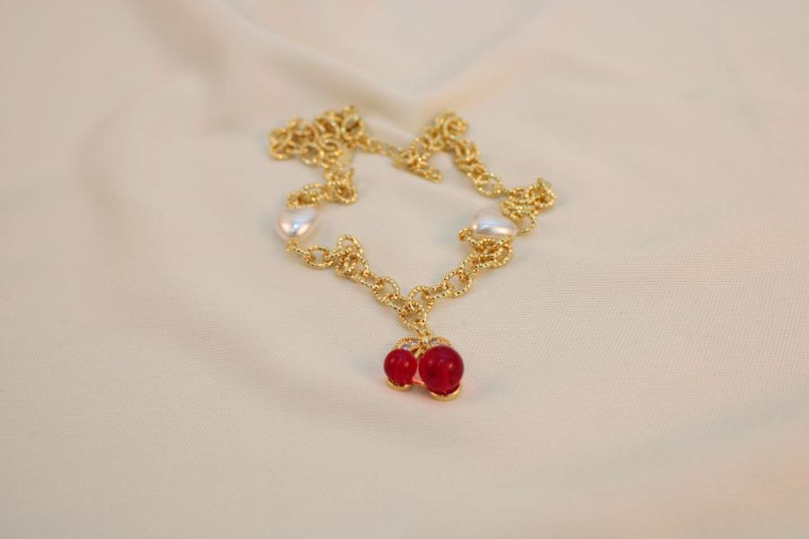 Cadena cereza con perlas