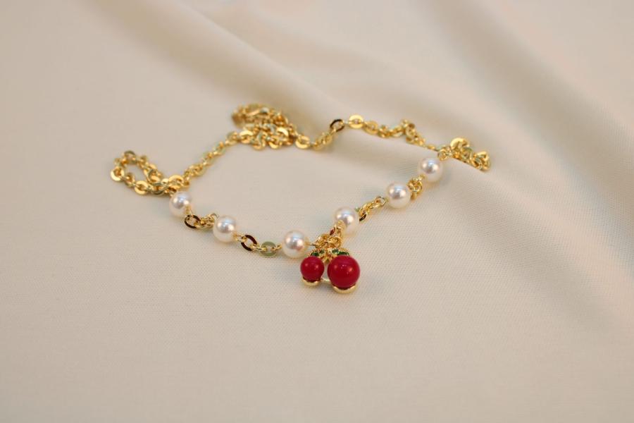 Cadena cereza con perlas