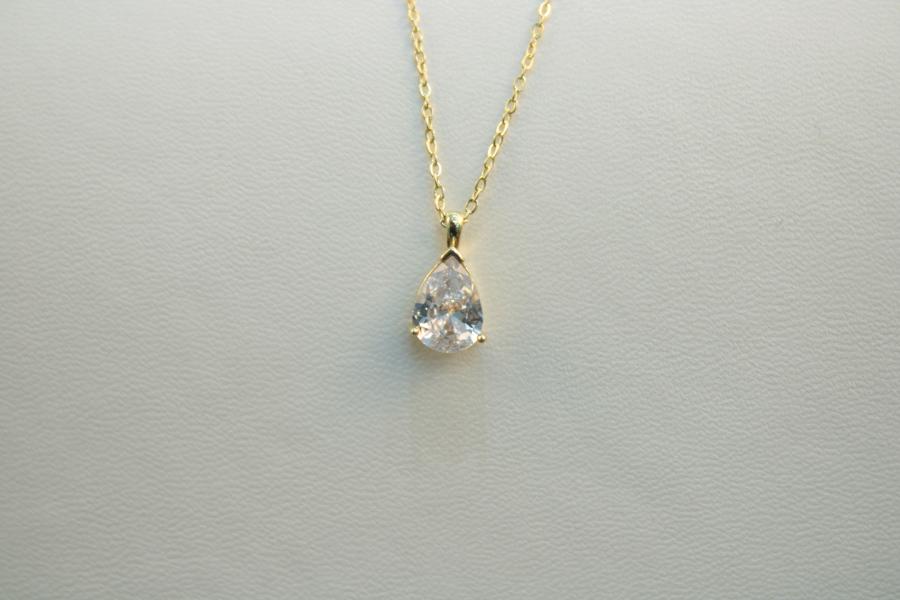 Cadena fina con zirconia